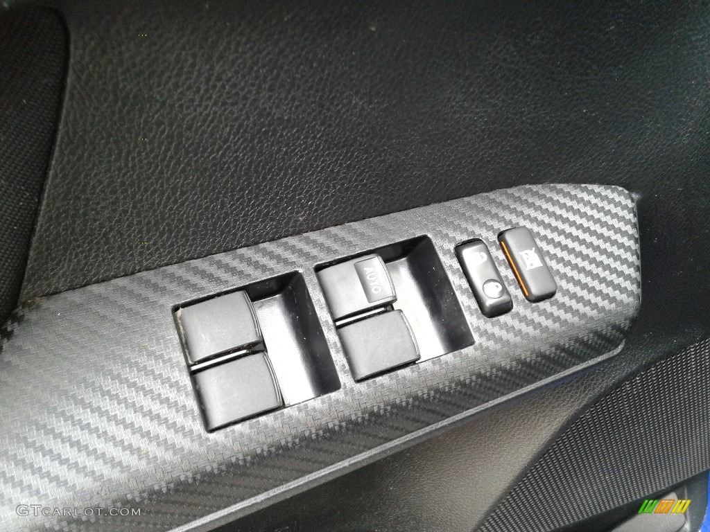 2015 RAV4 XLE - Blue Crush Metallic / Black photo #11