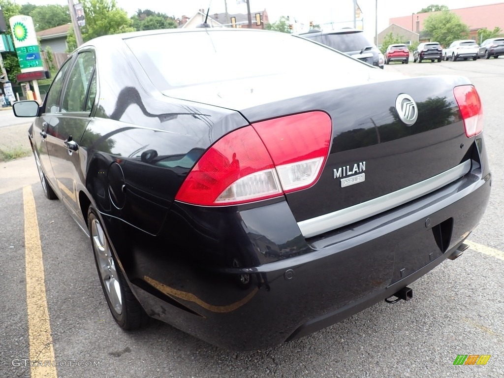 2010 Milan I4 Premier - Tuxedo Black Metallic / Dark Charcoal photo #2