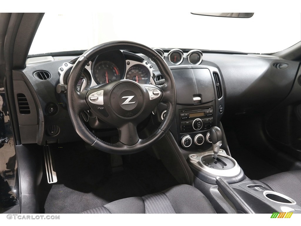 Black Interior 2014 Nissan 370Z Touring Roadster Photo #142139107