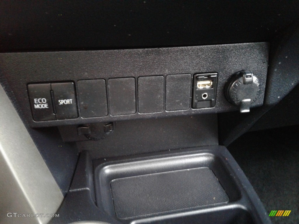 2015 RAV4 XLE - Blue Crush Metallic / Black photo #23