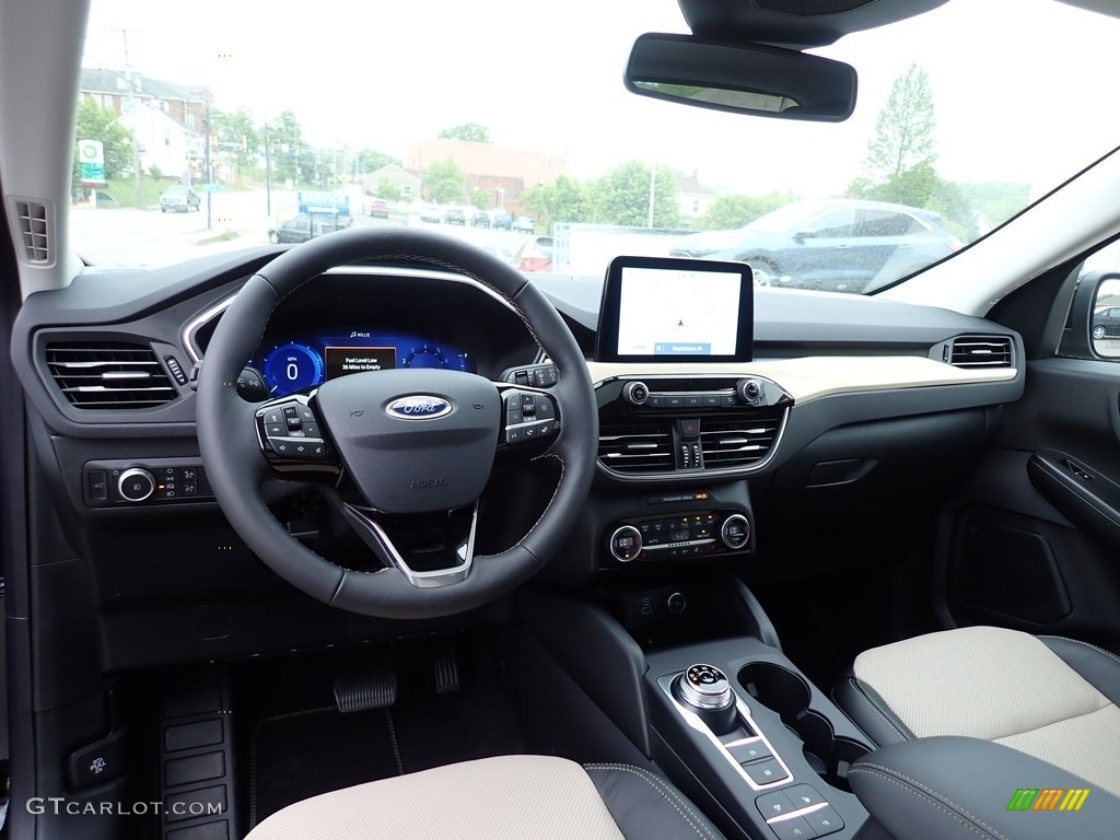 2021 Ford Escape Titanium 4WD Front Seat Photos