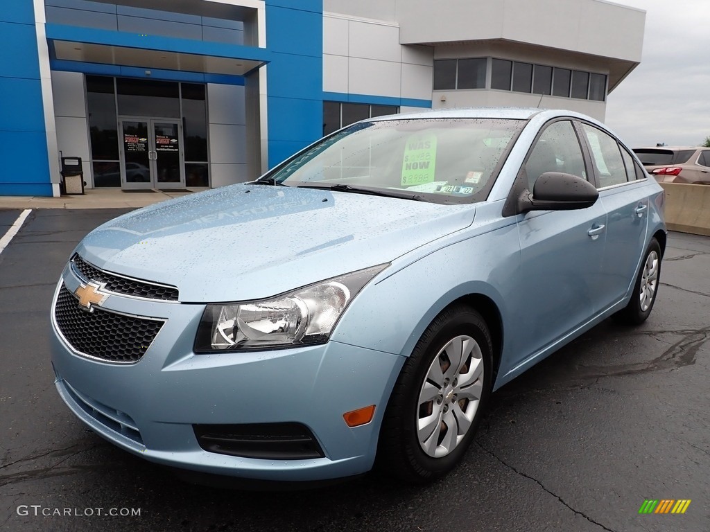 2012 Cruze LS - Ice Blue Metallic / Jet Black/Medium Titanium photo #2