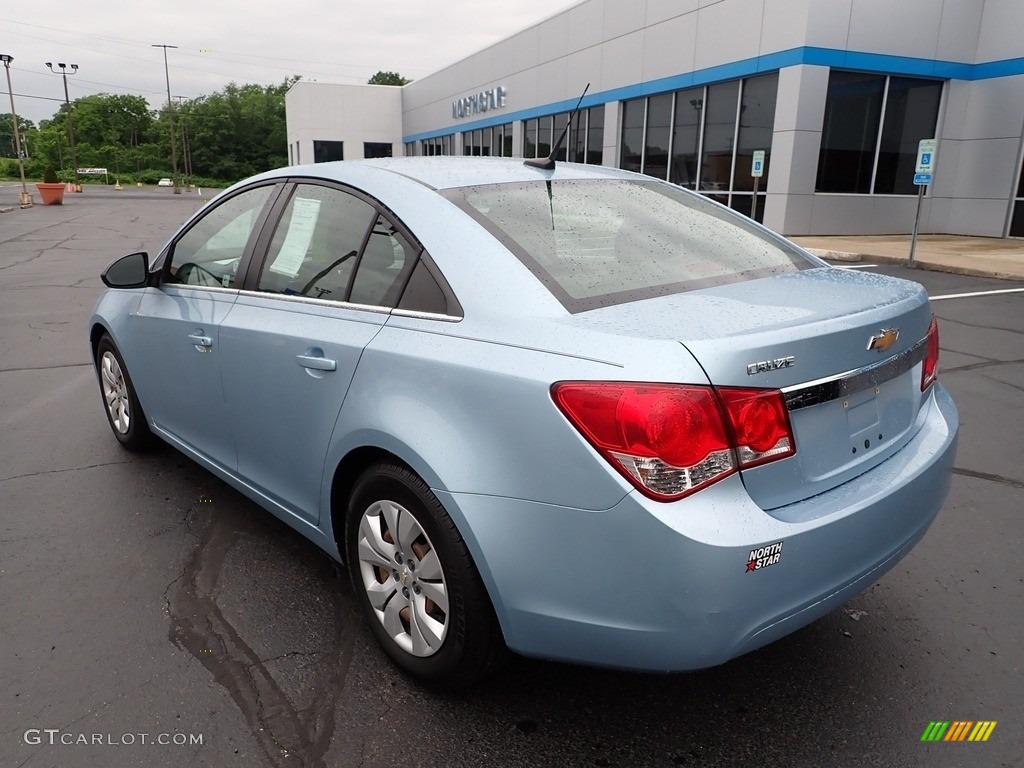 2012 Cruze LS - Ice Blue Metallic / Jet Black/Medium Titanium photo #4