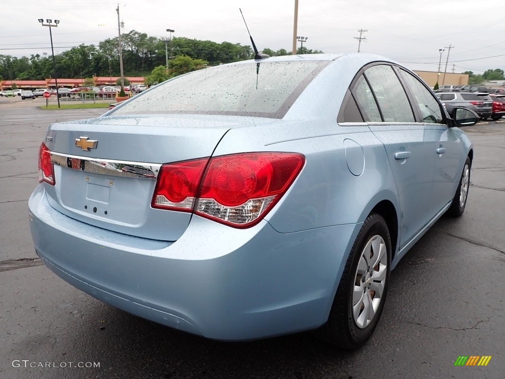 2012 Cruze LS - Ice Blue Metallic / Jet Black/Medium Titanium photo #8