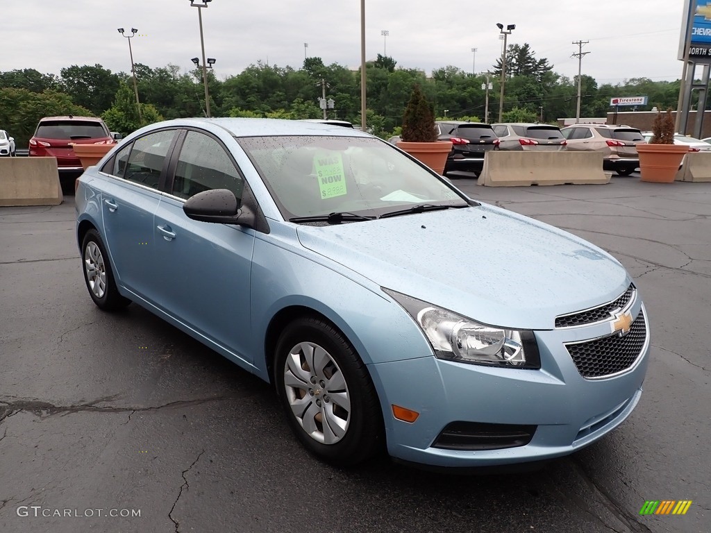 2012 Cruze LS - Ice Blue Metallic / Jet Black/Medium Titanium photo #11