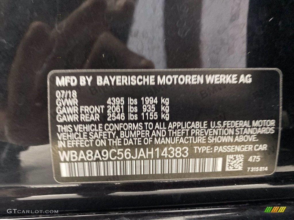 2018 3 Series 320i Sedan - Black Sapphire Metallic / Black photo #36