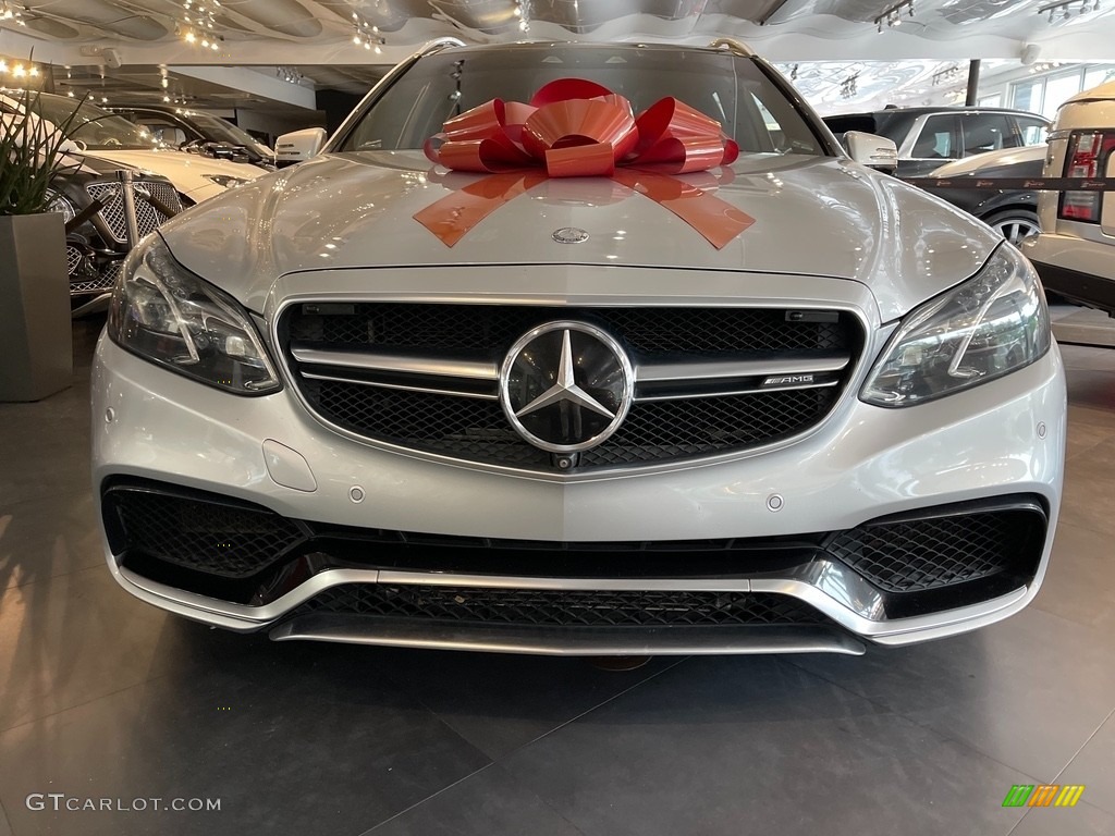 2015 E 63 AMG S 4Matic Wagon - Diamond Silver Metallic / Chestnut Brown/Black photo #2