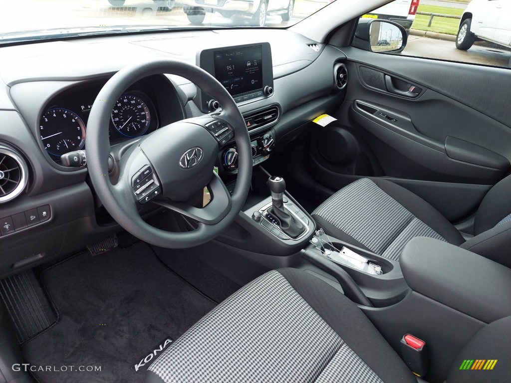 2022 Hyundai Kona SE Front Seat Photo #142143445