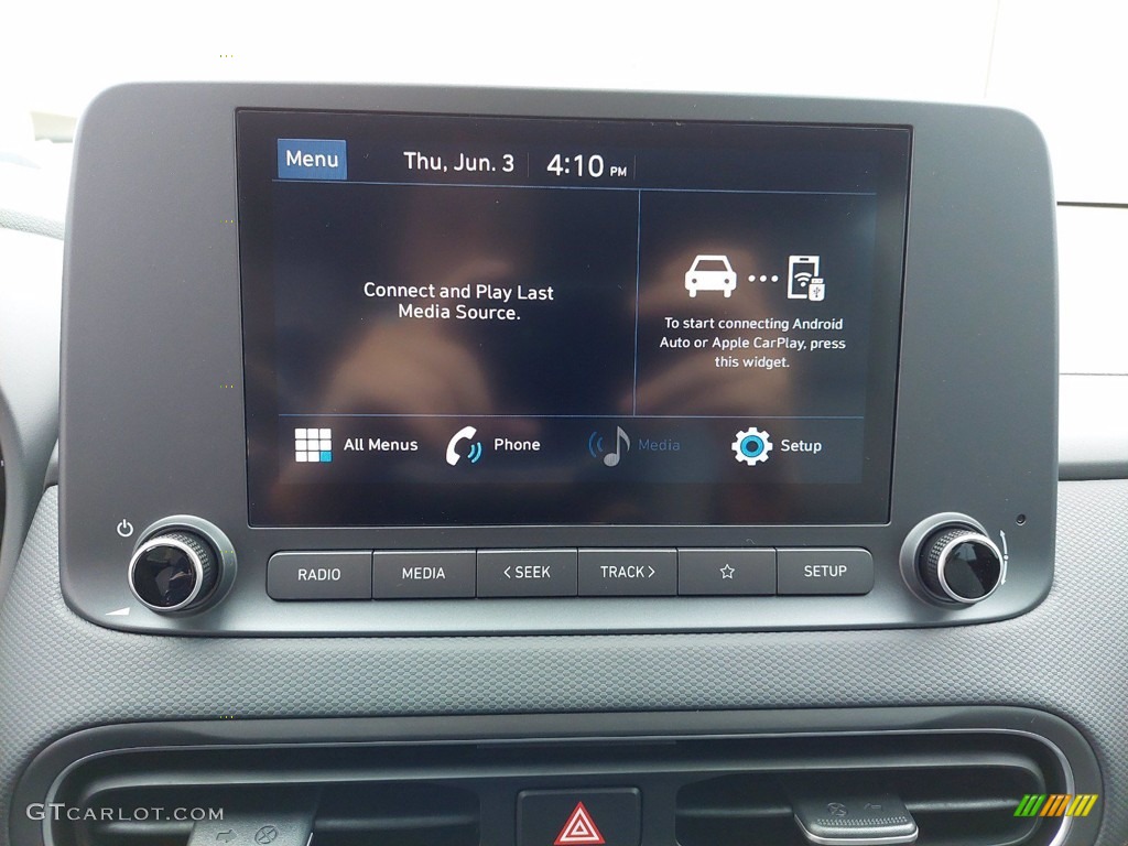 2022 Hyundai Kona SE Controls Photo #142143769