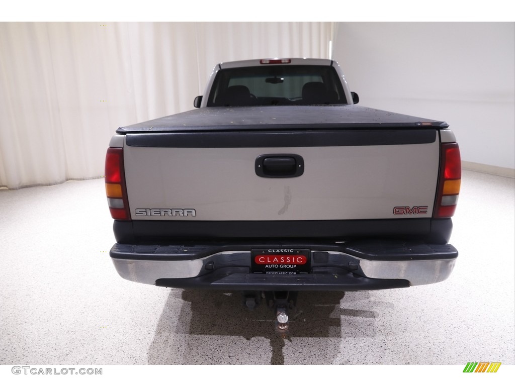 2002 Sierra 1500 Regular Cab - Pewter Metallic / Graphite photo #12