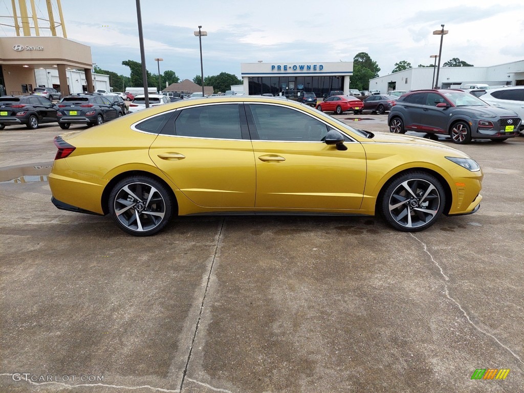 2021 Sonata SEL Plus - Glowing Yellow / Black photo #9