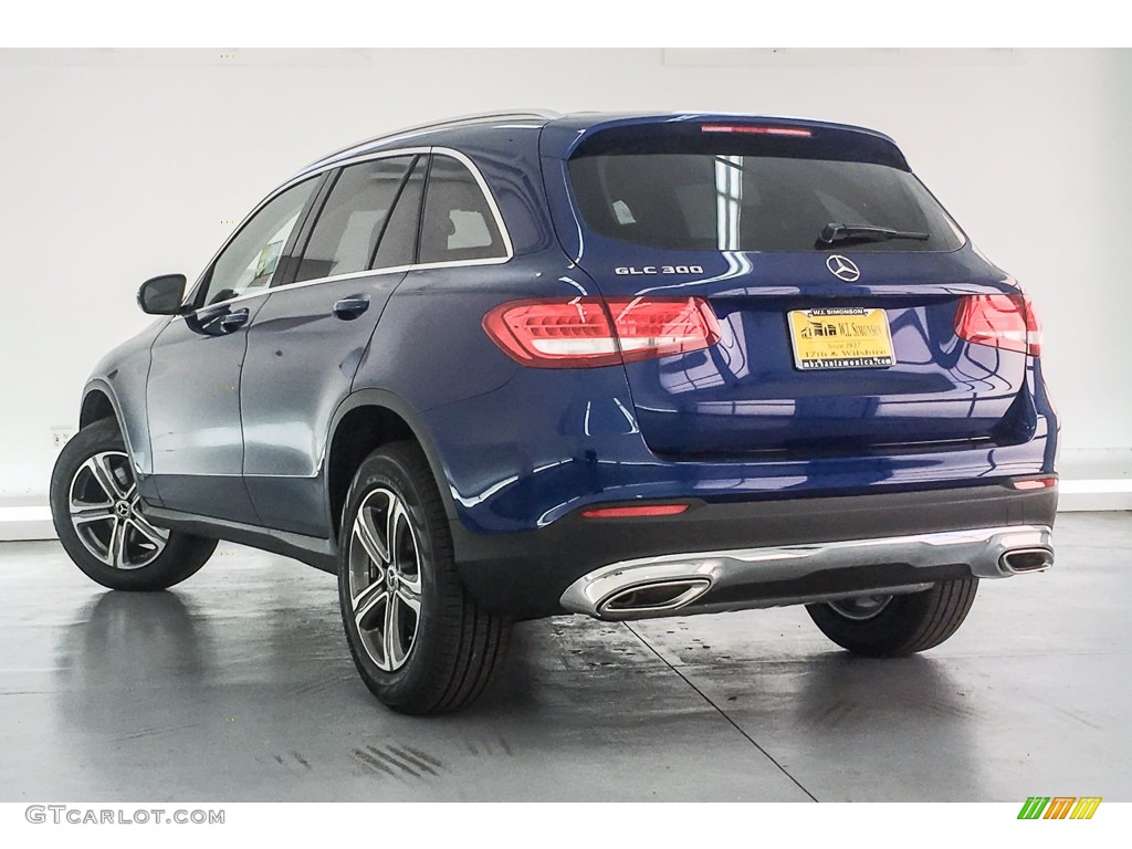 2018 GLC 300 - Brilliant Blue Metallic / Silk Beige/Black photo #3