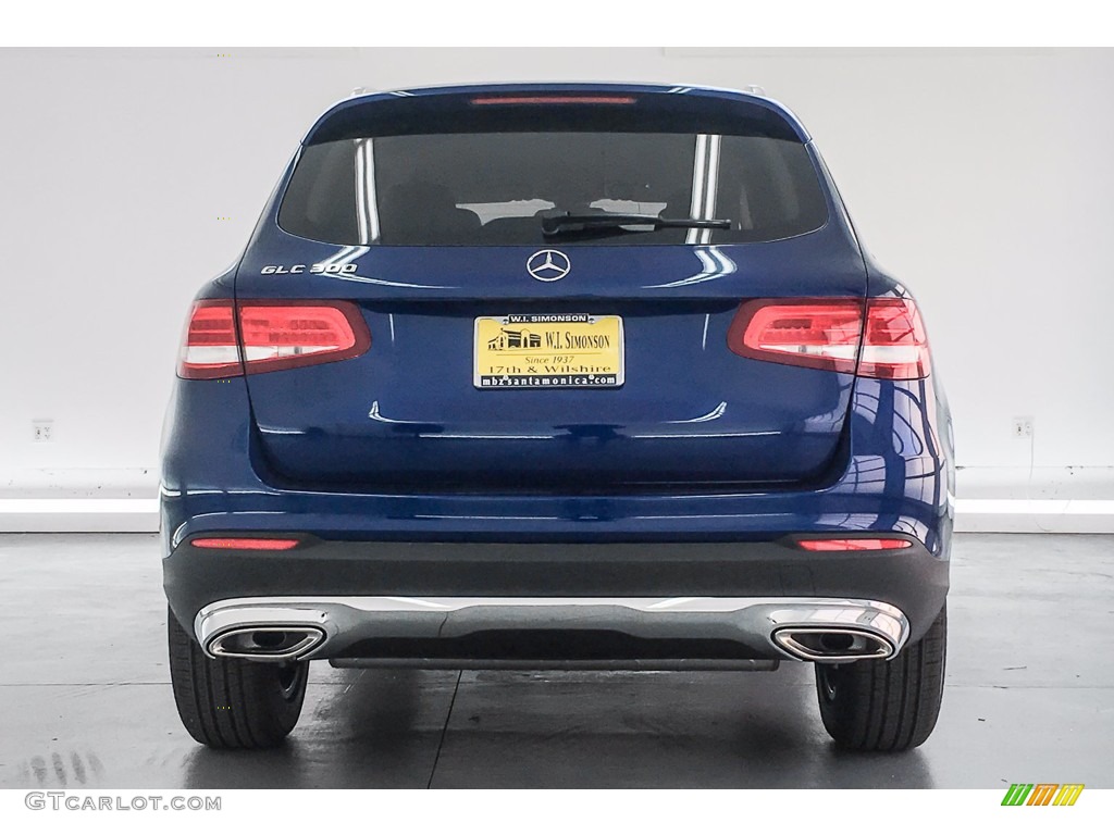 2018 GLC 300 - Brilliant Blue Metallic / Silk Beige/Black photo #4