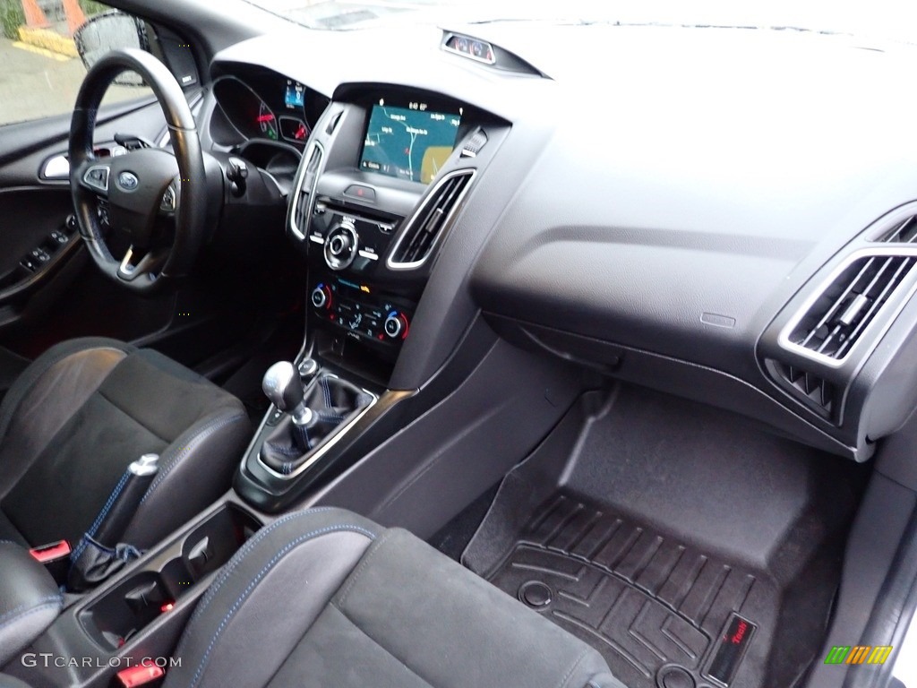 2016 Ford Focus RS Charcoal Black Dashboard Photo #142146403