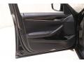 Jet Black - 5 Series 530i xDrive Sedan Photo No. 4