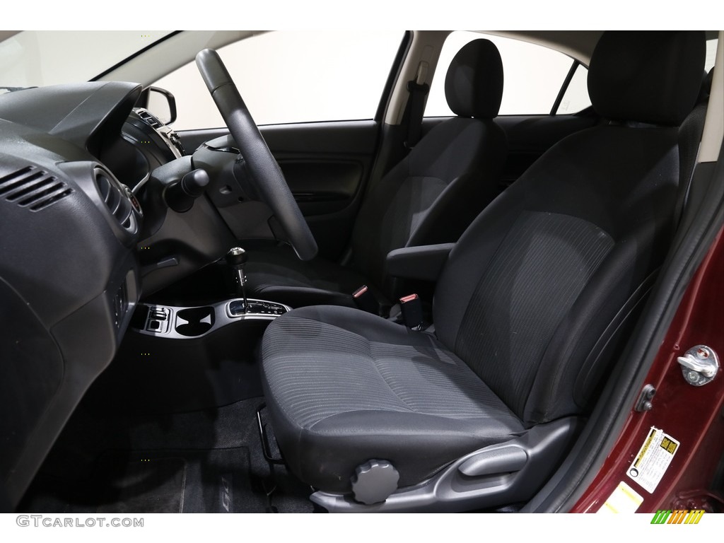 2018 Mitsubishi Mirage G4 SE Front Seat Photos