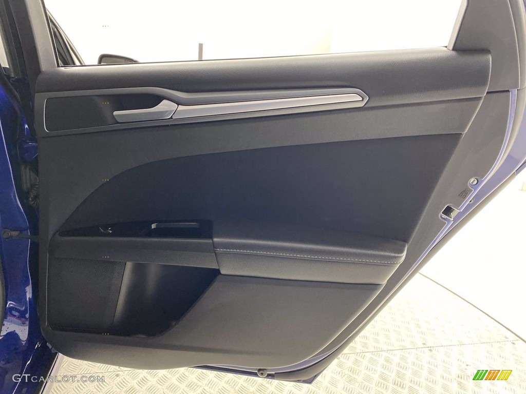 2016 Fusion SE - Deep Impact Blue Metallic / Charcoal Black photo #33