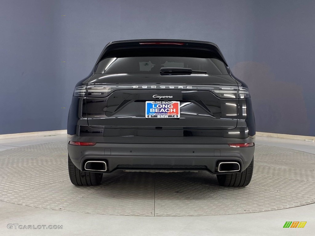 2019 Cayenne  - Black / Black photo #4