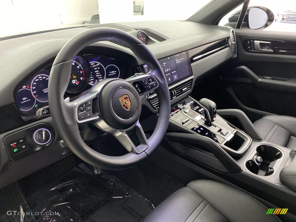 2019 Cayenne  - Black / Black photo #15