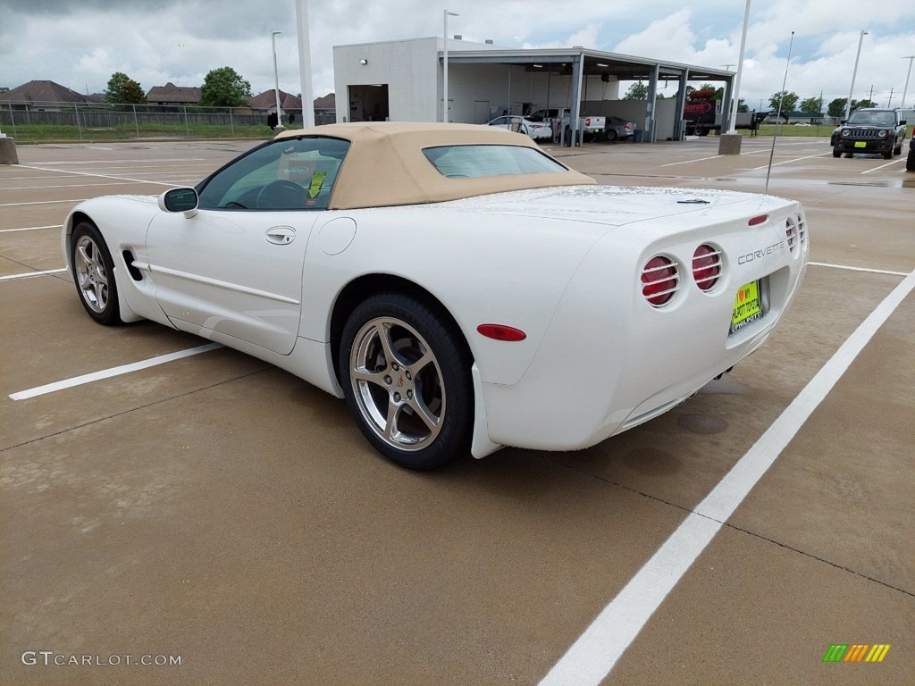 2001 Corvette Convertible - Speedway White / Light Oak photo #8