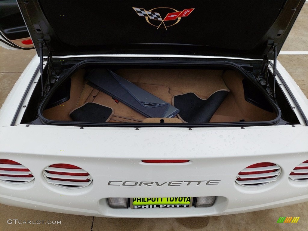 2001 Corvette Convertible - Speedway White / Light Oak photo #15