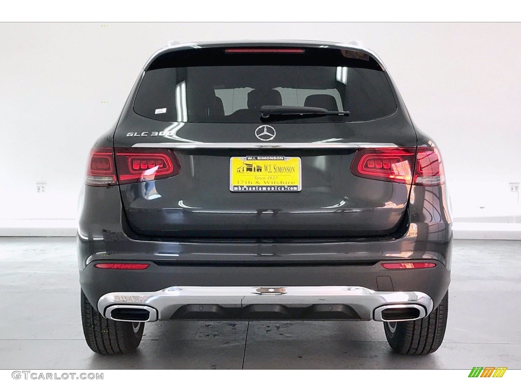 2020 GLC 300 - Graphite Grey Metallic / Black photo #3