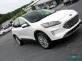 Star White Metallic Tri-Coat - Escape Titanium 4WD Photo No. 28