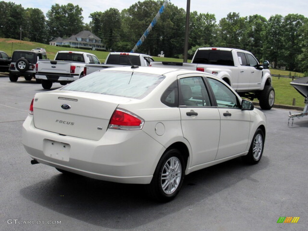 2011 Focus SE Sedan - White Suede / Medium Stone photo #5