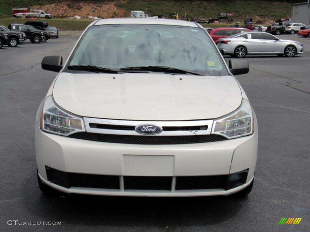 2011 Focus SE Sedan - White Suede / Medium Stone photo #8