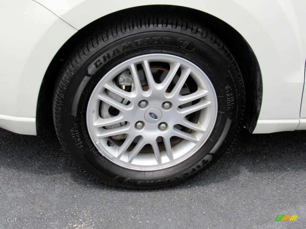 2011 Focus SE Sedan - White Suede / Medium Stone photo #9