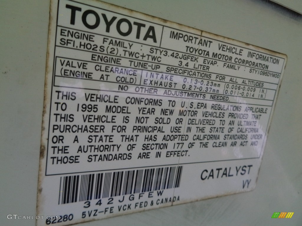 1995 T100 Truck SR5 Extended Cab 4x4 - White / Gray photo #66