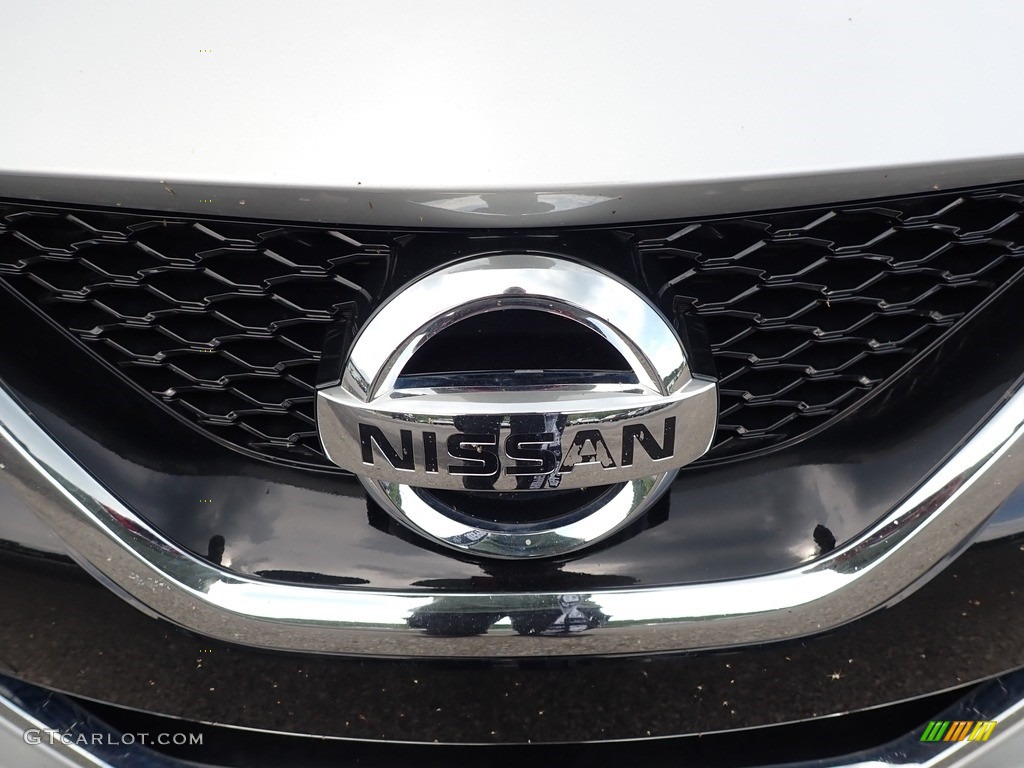 2018 Maxima S - Brilliant Silver / Charcoal photo #3