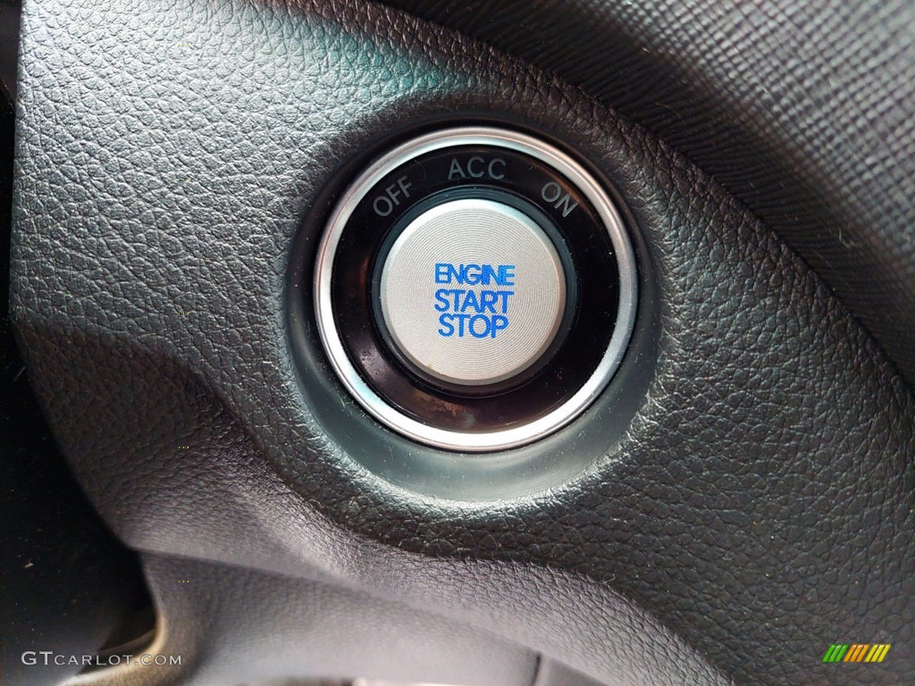 2017 Hyundai Santa Fe Sport 2.0T Controls Photos