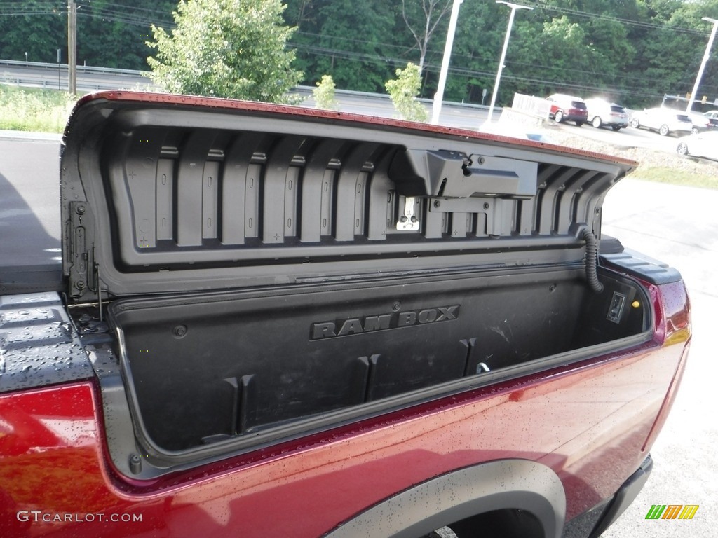 2018 1500 Rebel Crew Cab 4x4 - Delmonico Red Pearl / Black photo #19