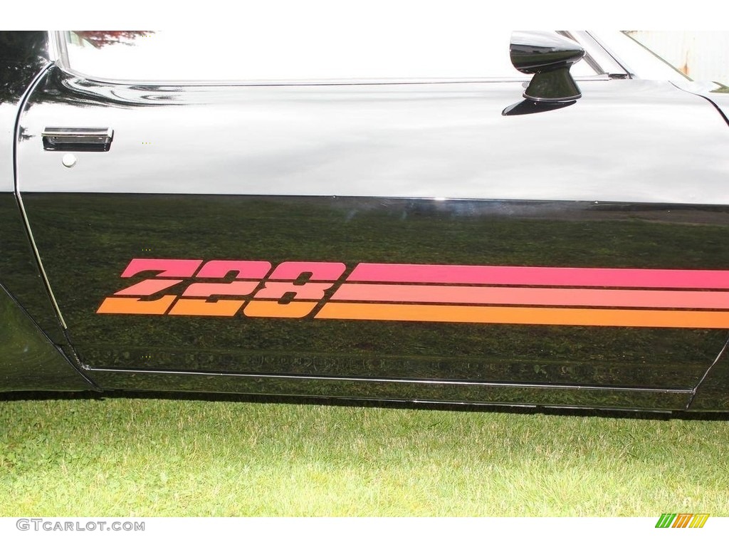1980 Chevrolet Camaro Z28 Sport Coupe Marks and Logos Photos