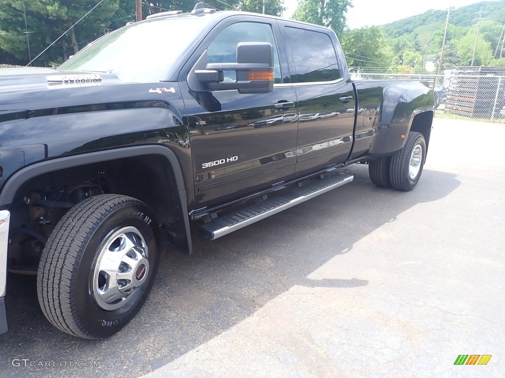 2018 Sierra 3500HD SLE Crew Cab 4x4 - Onyx Black / Jet Black photo #11