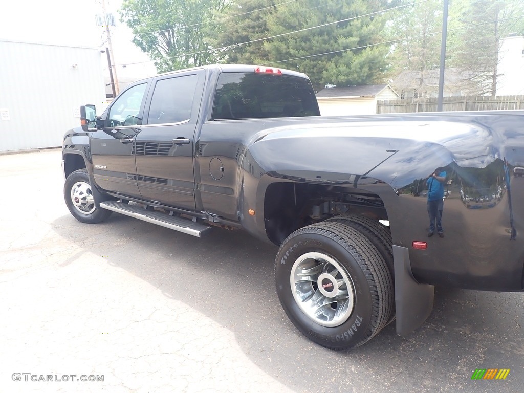 2018 Sierra 3500HD SLE Crew Cab 4x4 - Onyx Black / Jet Black photo #18