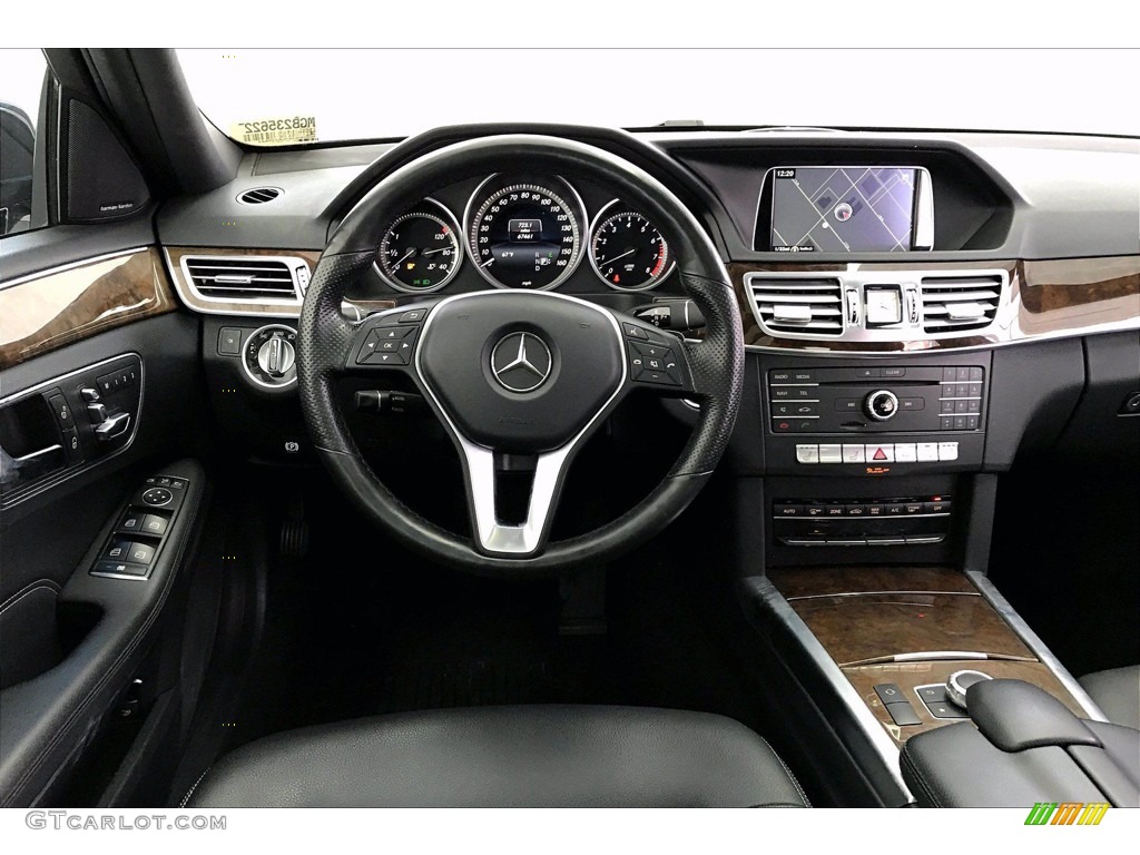 2016 Mercedes-Benz E 350 4Matic Wagon Dashboard Photos