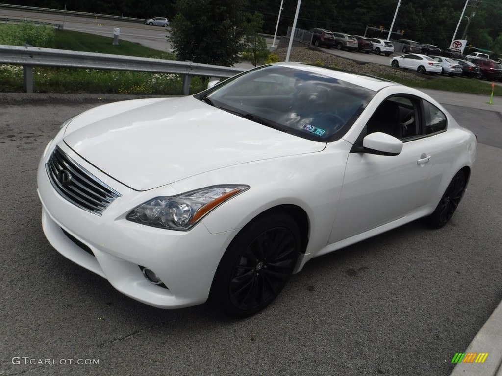 2013 G 37 x AWD Coupe - Moonlight White / Graphite photo #13