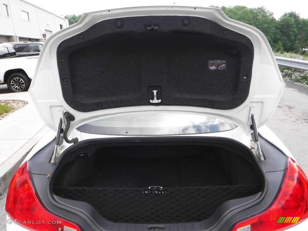 2013 G 37 x AWD Coupe - Moonlight White / Graphite photo #30