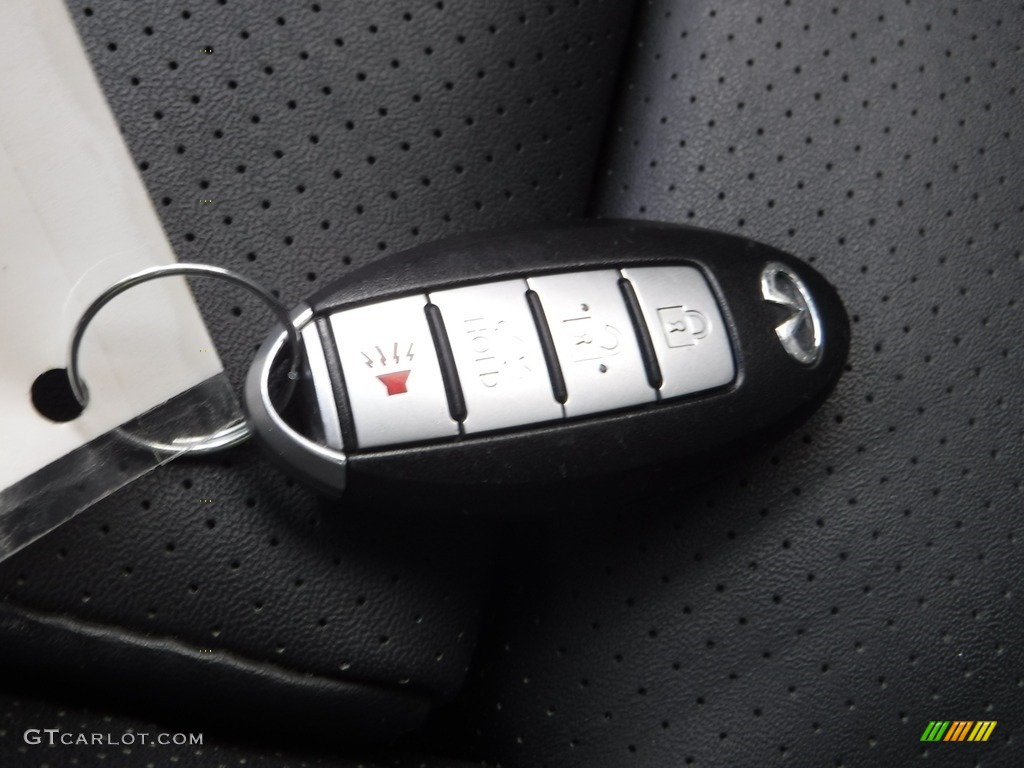 2013 G 37 x AWD Coupe - Moonlight White / Graphite photo #31