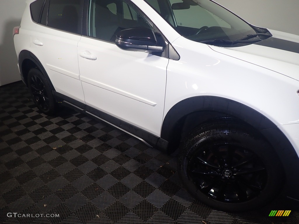 2018 RAV4 Adventure AWD - Super White / Black photo #6