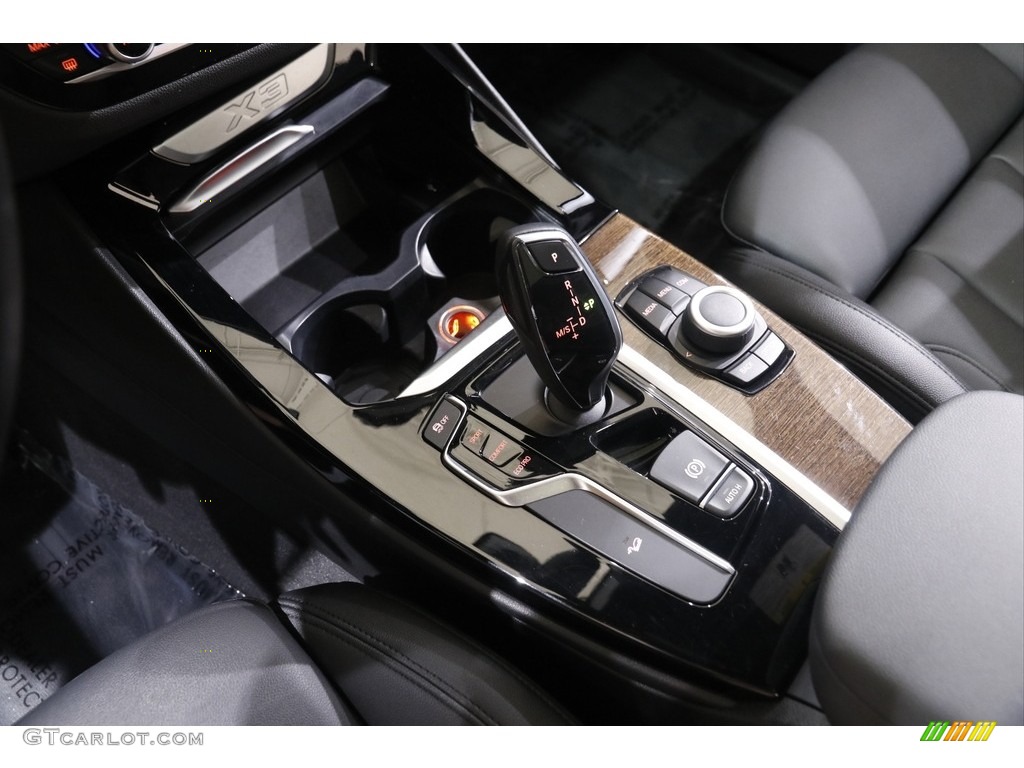 2018 X3 xDrive30i - Jet Black / Black photo #15