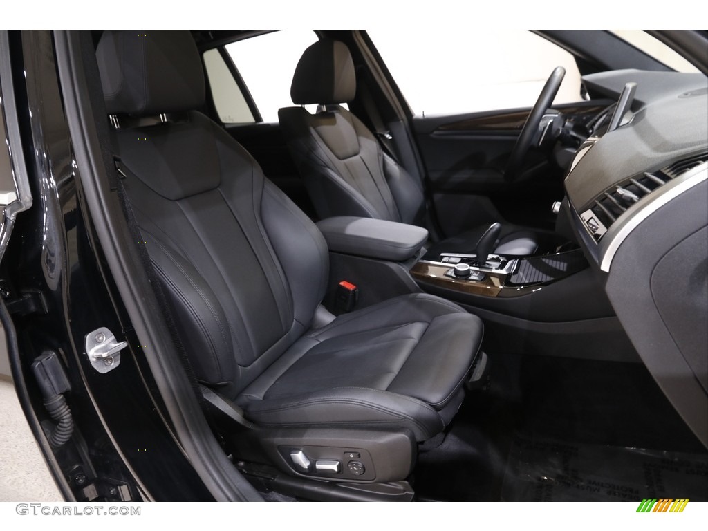 2018 X3 xDrive30i - Jet Black / Black photo #17