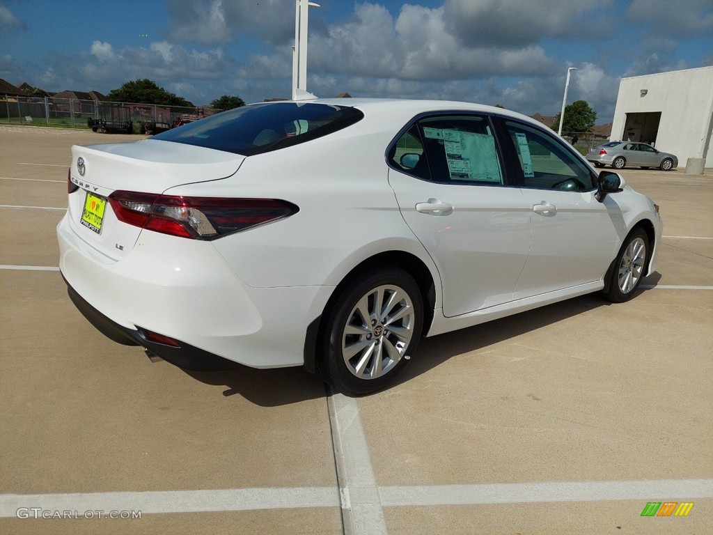 2021 Camry LE - Super White / Ash photo #3