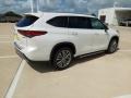 2021 Blizzard White Pearl Toyota Highlander Hybrid Platinum  photo #3