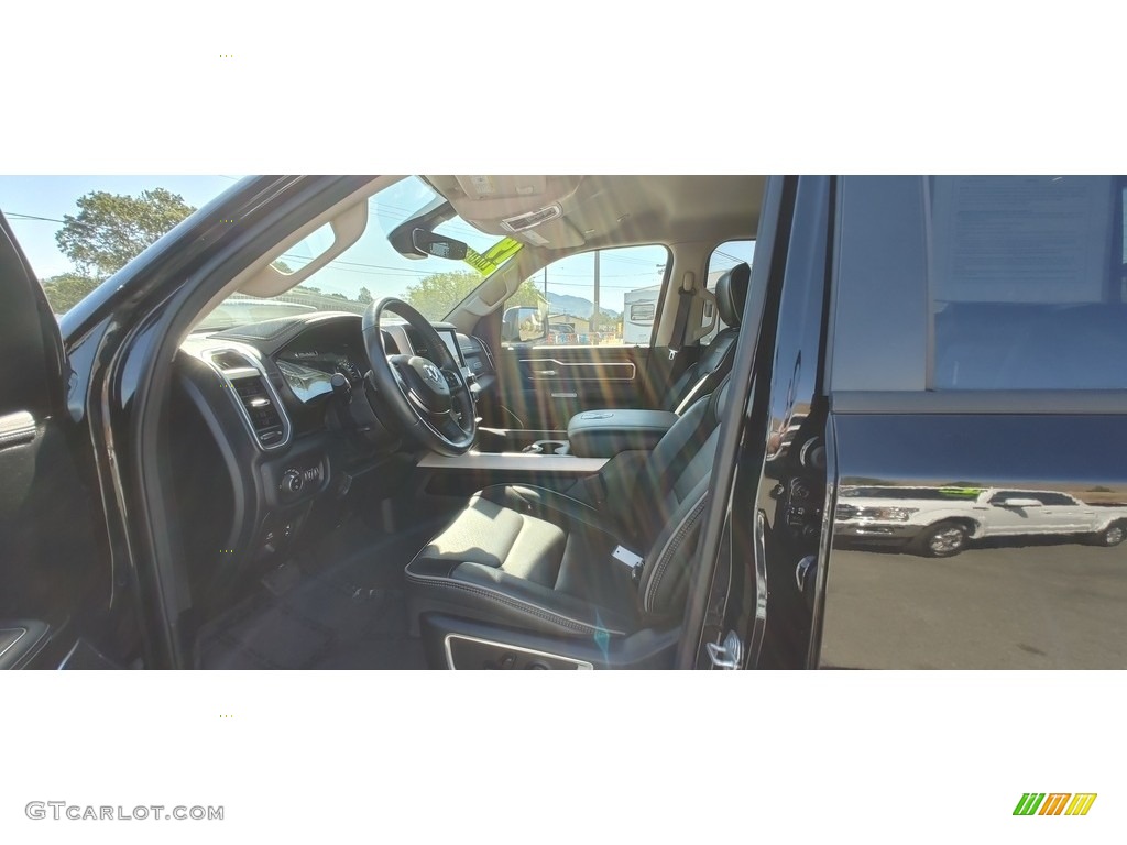 2019 1500 Laramie Quad Cab - Diamond Black Crystal Pearl / Black photo #7