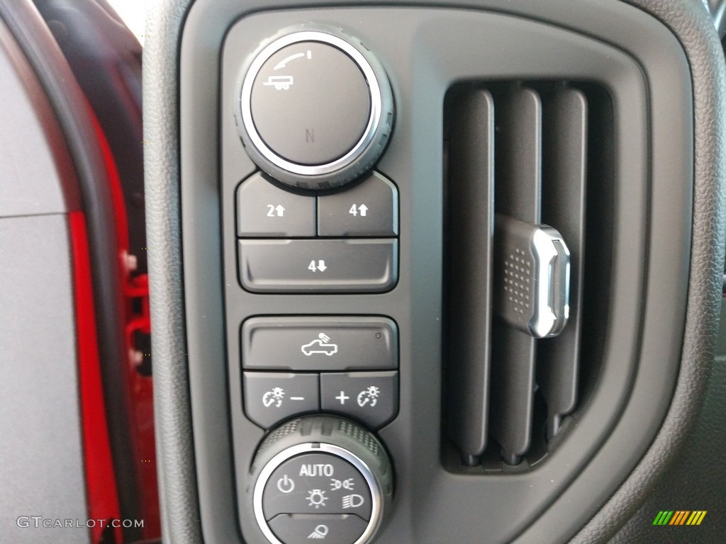 2021 Chevrolet Silverado 2500HD Custom Crew Cab 4x4 Controls Photo #142199080
