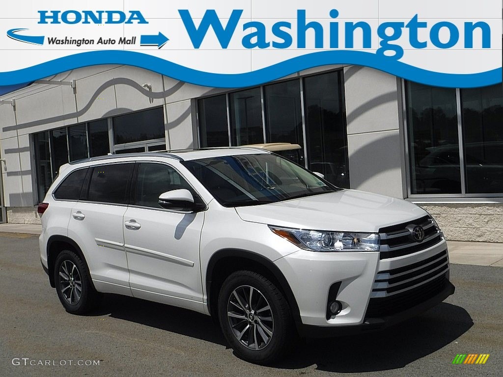 Blizzard White Pearl Toyota Highlander