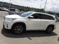 2018 Blizzard White Pearl Toyota Highlander XLE AWD  photo #7